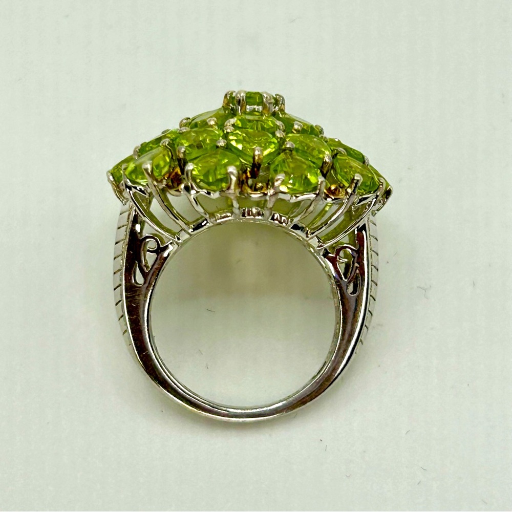 925 Sterling Silver Peridot Cluster Ring STS Marked Size 7 Cocktail Statement - Picture 10 of 10